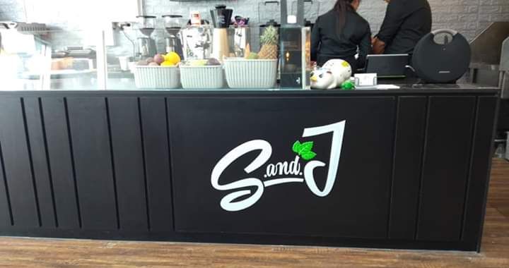 Thiết kê thi công chuổi cofee
